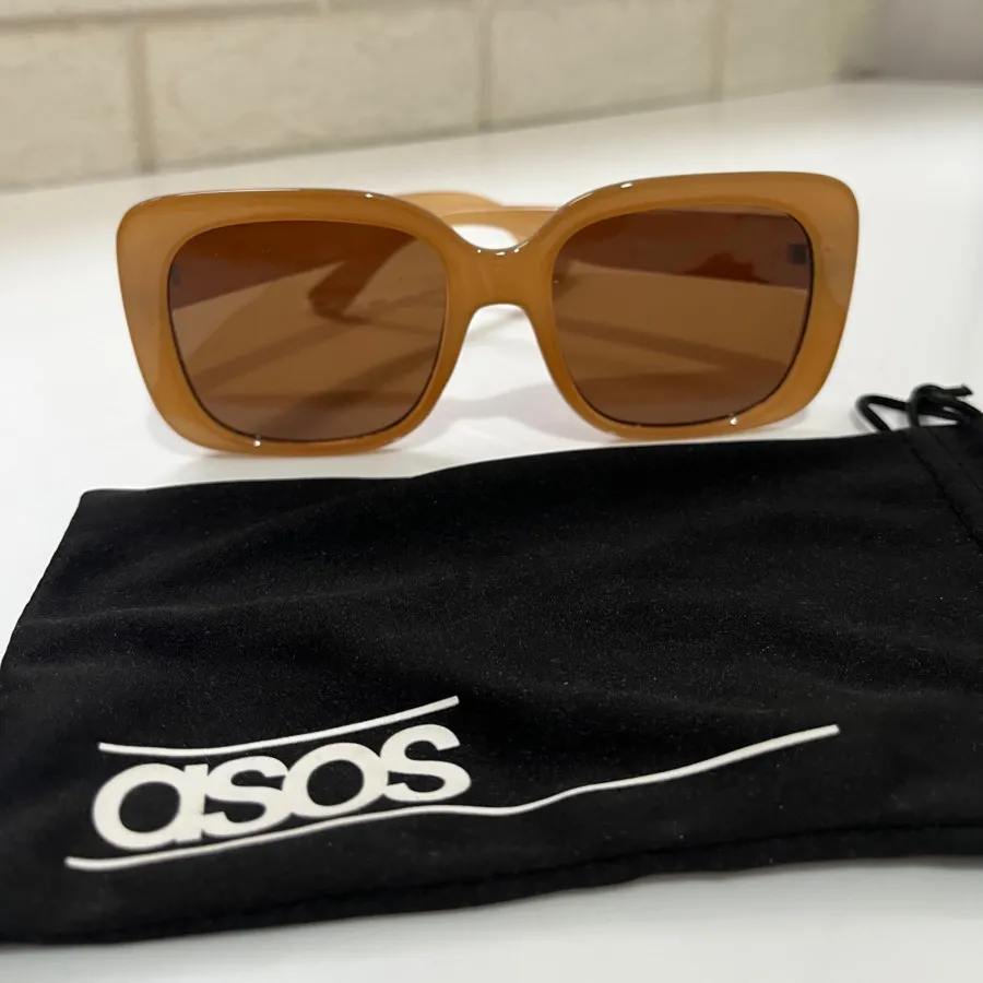 عینک برند asos