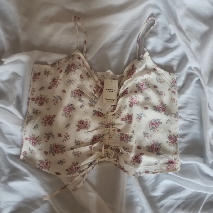 کراپ تاپ فلورال Mango