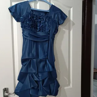 پیراهن عروسکی