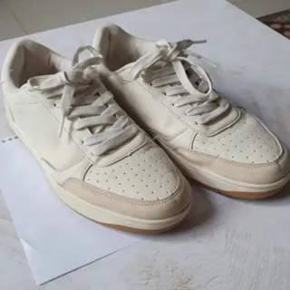 کتونی آلمانی اسمارا