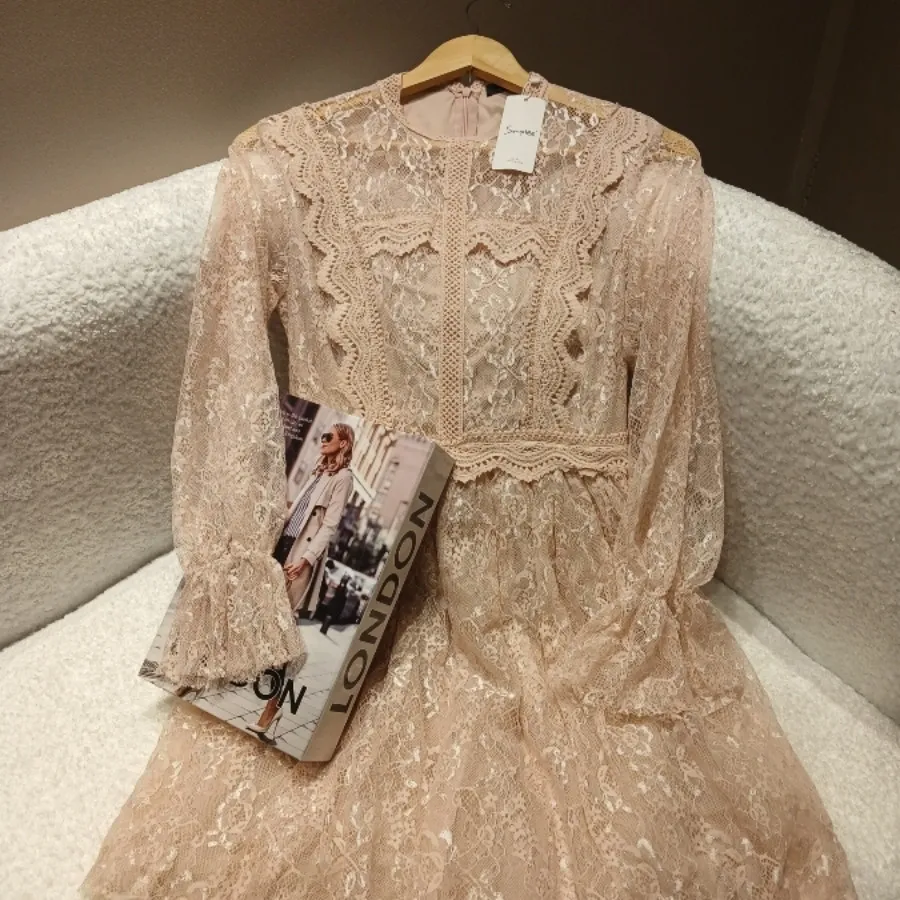 پیراهن دانتل صورتی