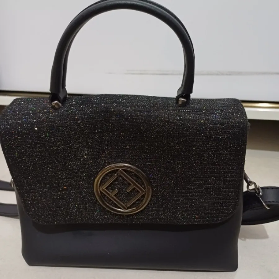 کیف مشکی درحدنو