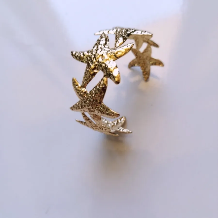 دستبند و نیم ست،  بنگل