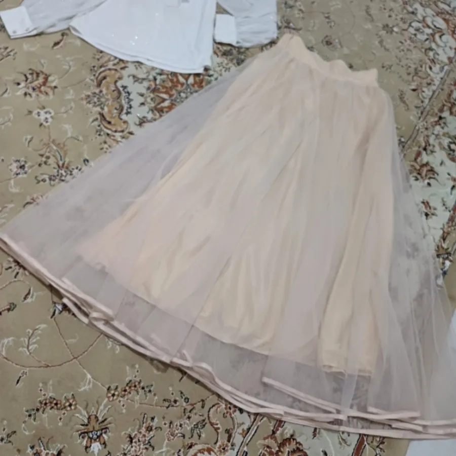 فروش رفت ..شومیز و دامن