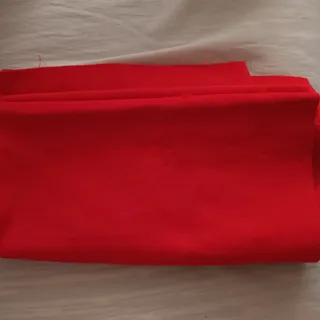 پارچه مخمل قرمز