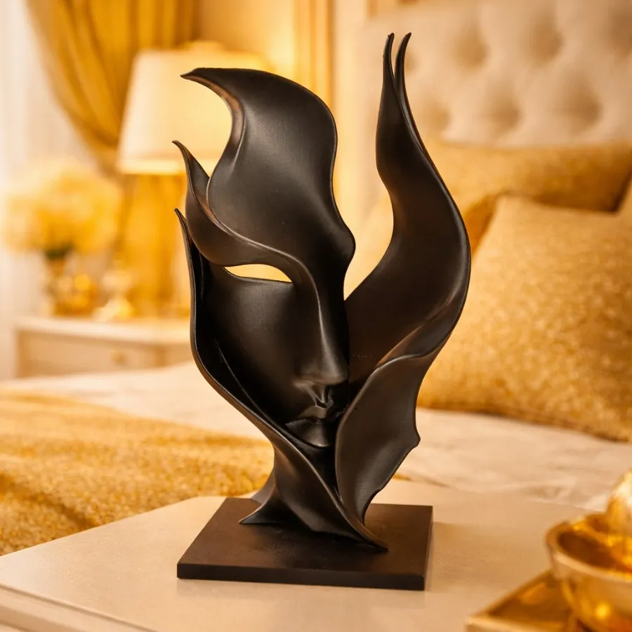 ? مجسمه دکوراتیو مدرن