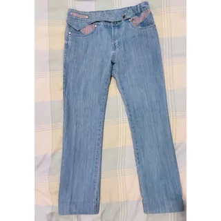 شلوار جین آبی روشن