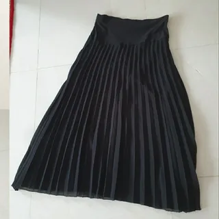 دامن پلیسه بلند حریر