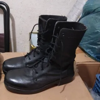 پوتین سربازی