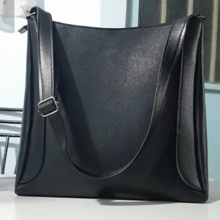 کیف دوشی جادار بزرگ