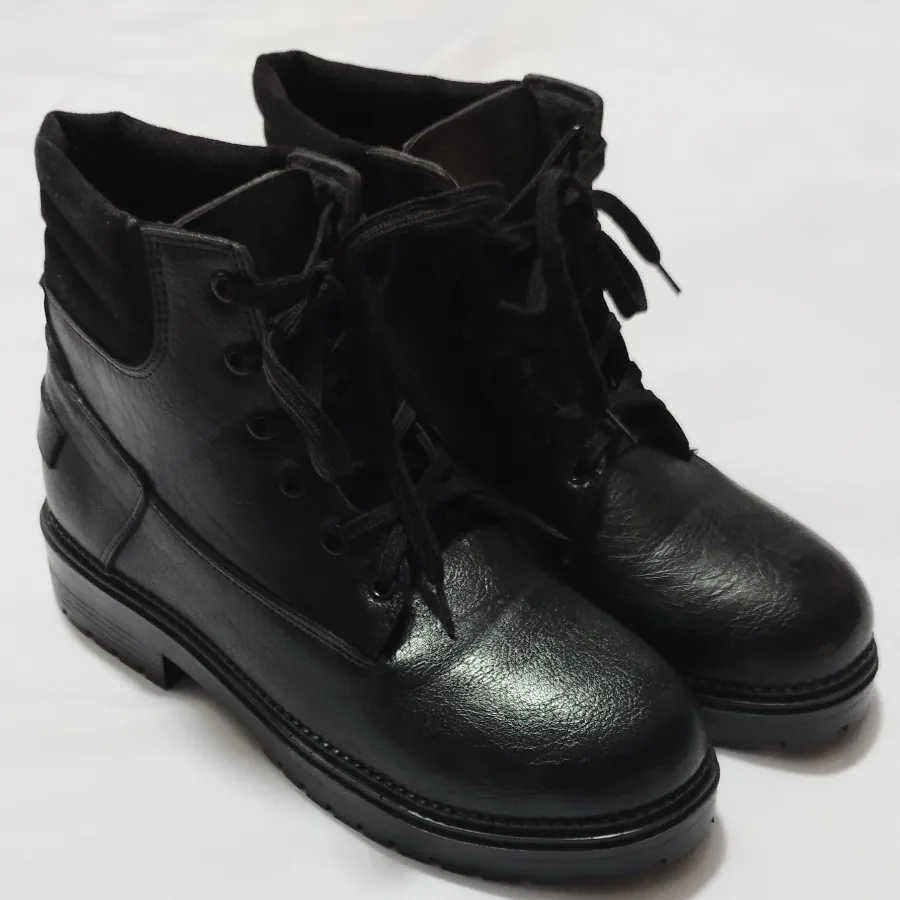 کفش نیم بوت زیبا