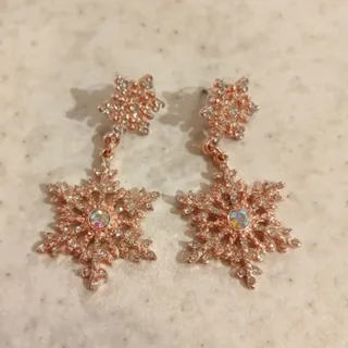 گوشواره میخی طرح دونه برف