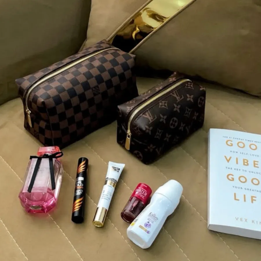 کیف ارایشی لویی