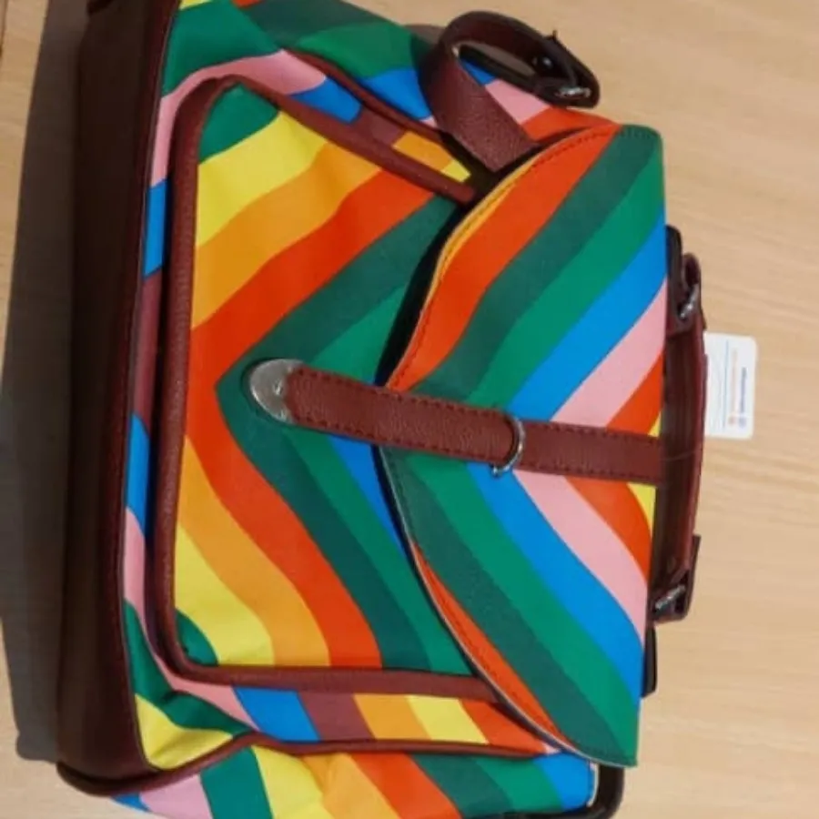 کیف رنگین کمانی