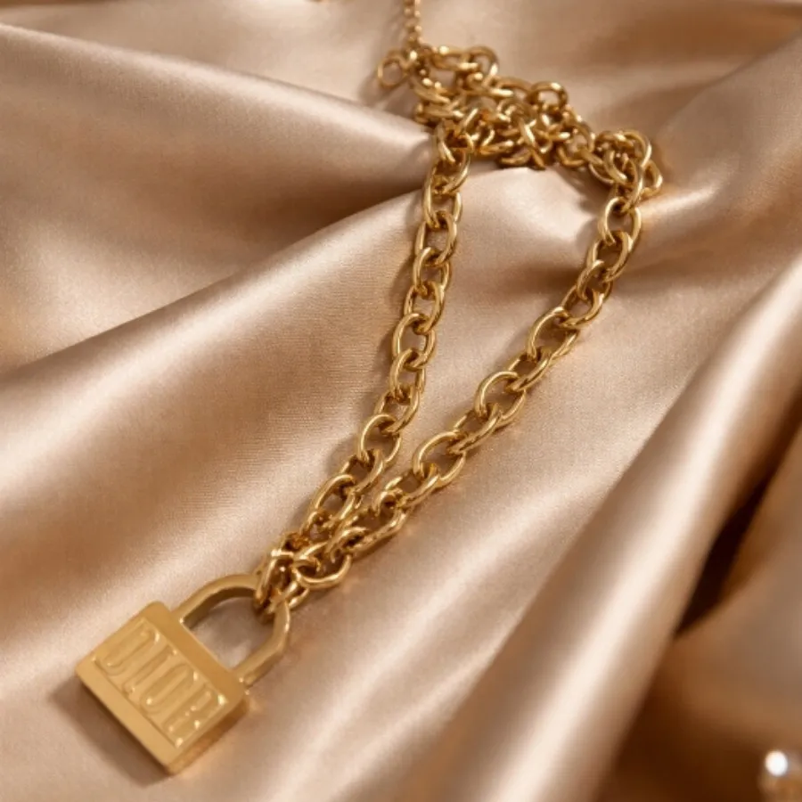 گردنبند دیور