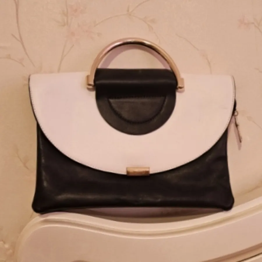 کیف سیاه سفید دخترانه