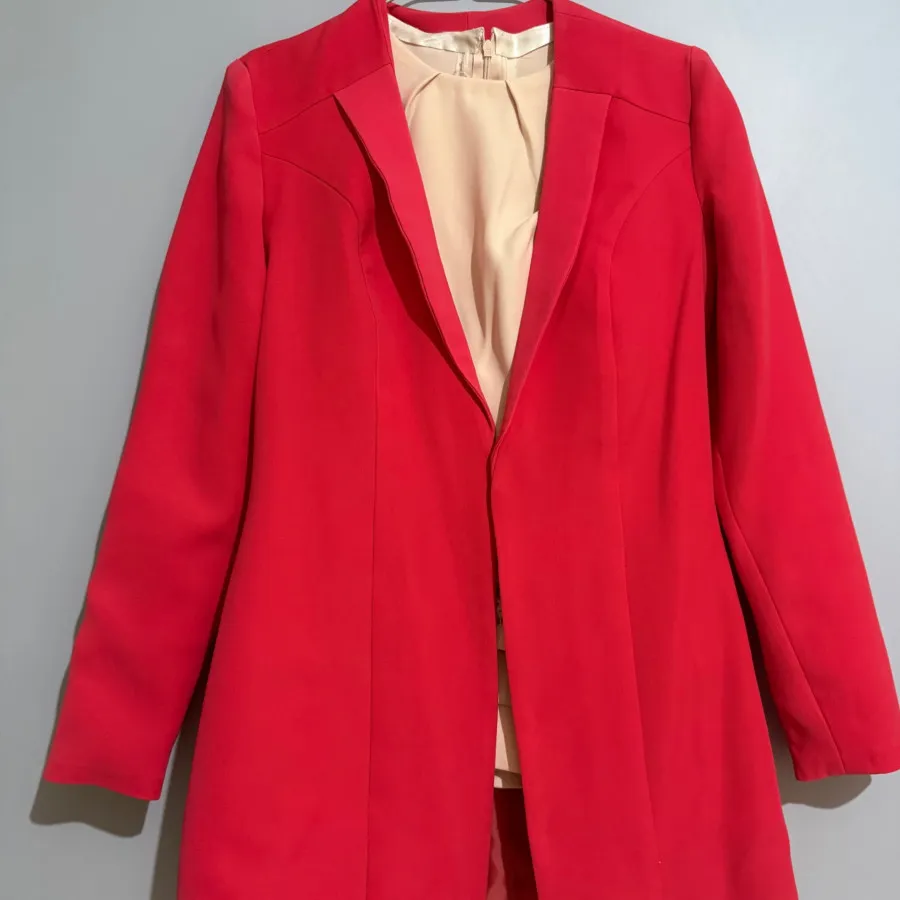 کت و تاپ و شلوار