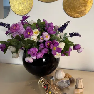 گلدان مشکی شیشه ای