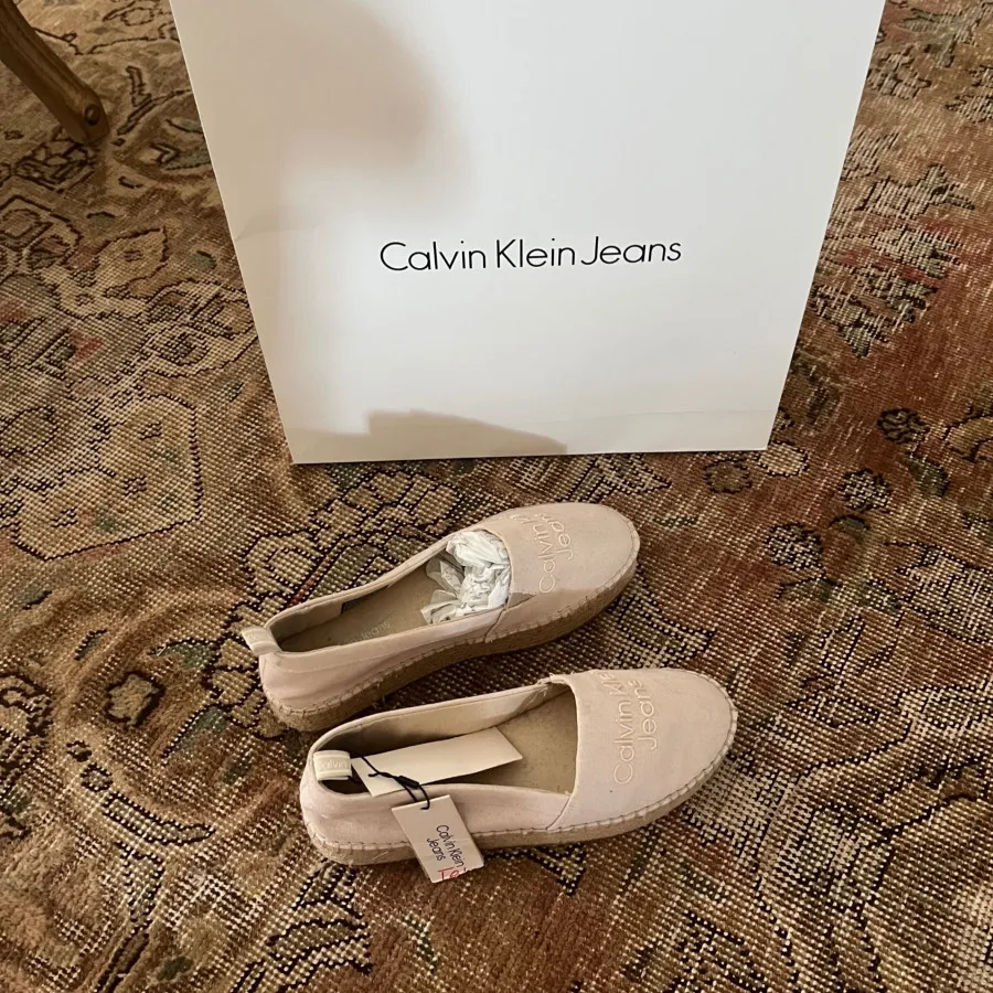 کفش کلوین کلین