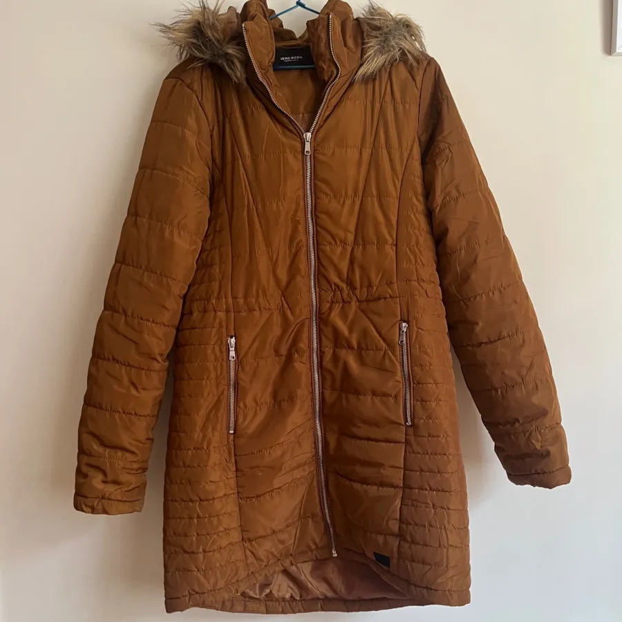 کاپشن خردلی برند