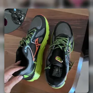 کفش کتونی ویتنانی