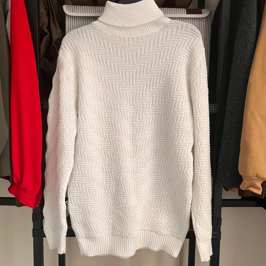 یقه اسکی بافت سفید