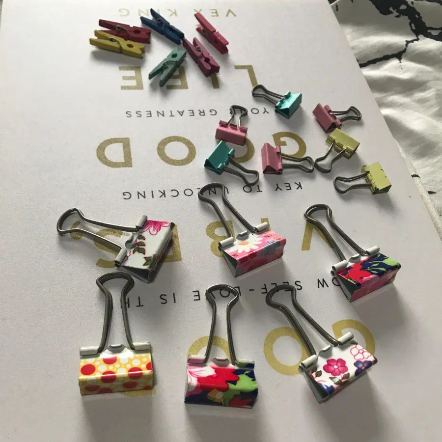 گیره تزیینی