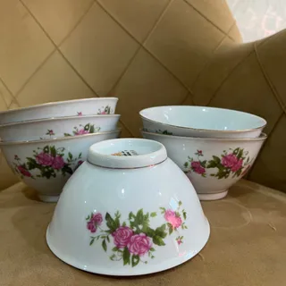 کاسه گل سرخی