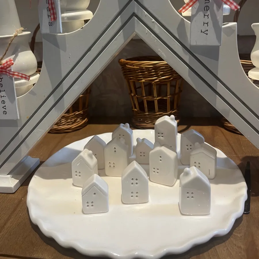 کلبه دکوراتیو