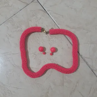 نیم‌ست صورتی فانتزی