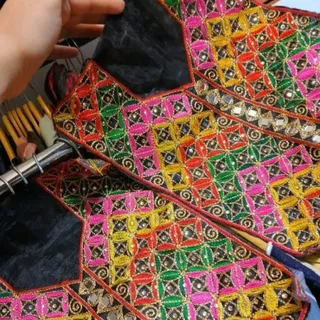 یقه کارشده ناز