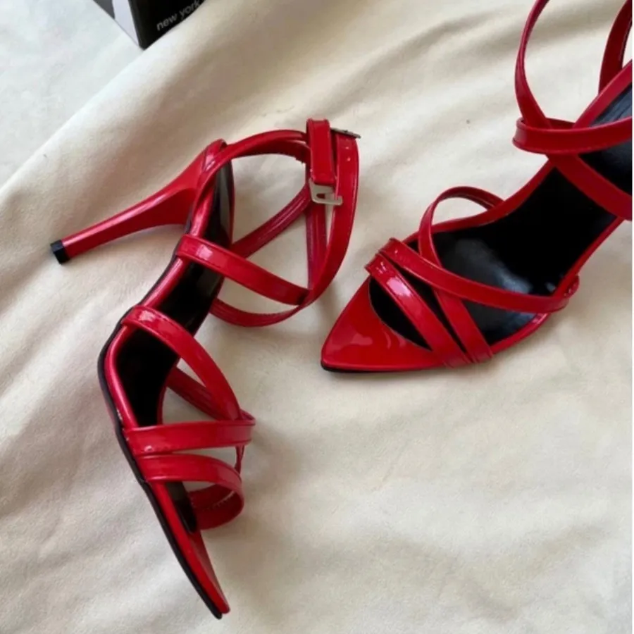 کفش ورنی مجلسی زنانه