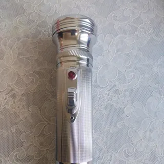 چراغ قوه قدیمی