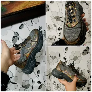 کفش لژدار اسپورت
خوشگل