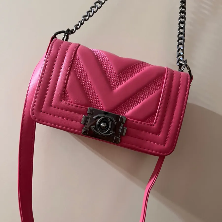 کیف شنل سرخابی