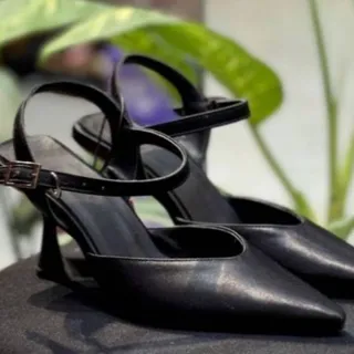 کفش پاشنه بلند چرم مصنوعی