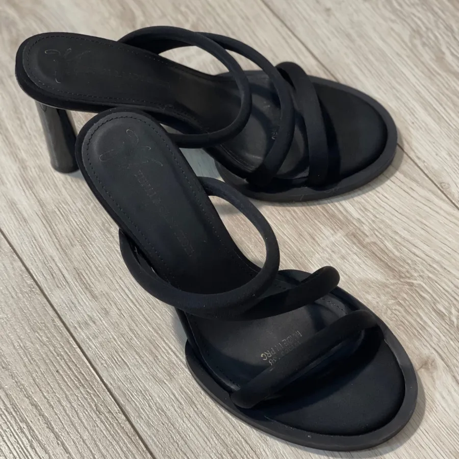 صندل مشکی سایز 38