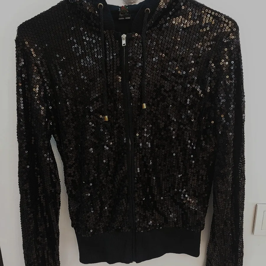 سوییشرت پولکی برند poof