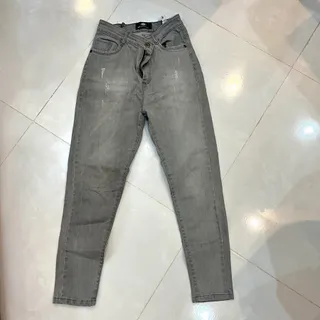 شلوار جین اسکینی