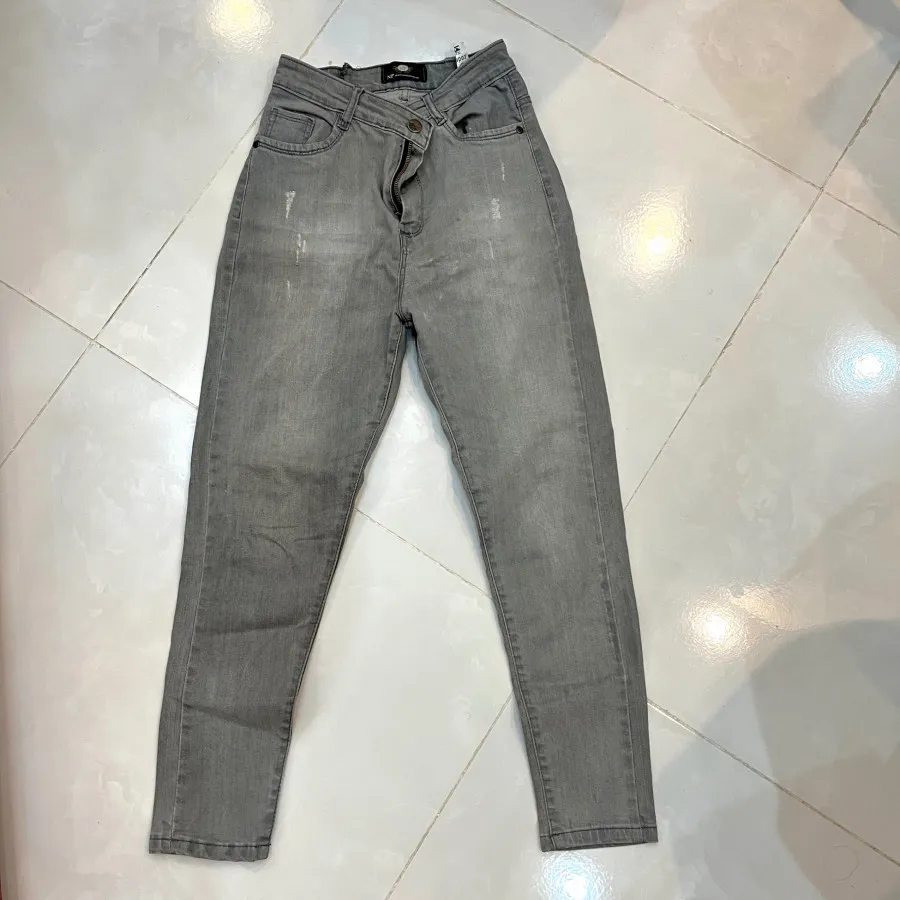 شلوار جین اسکینی