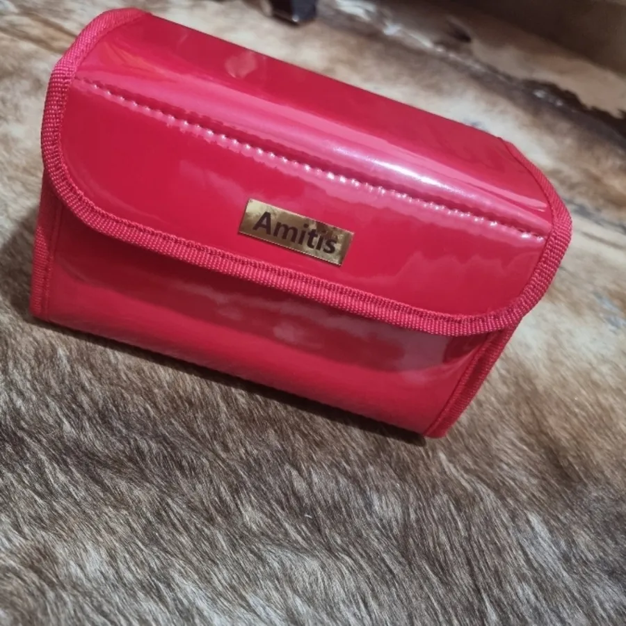 کیف آرایشی ورنی