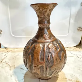 گلدان مسی قلم زنی