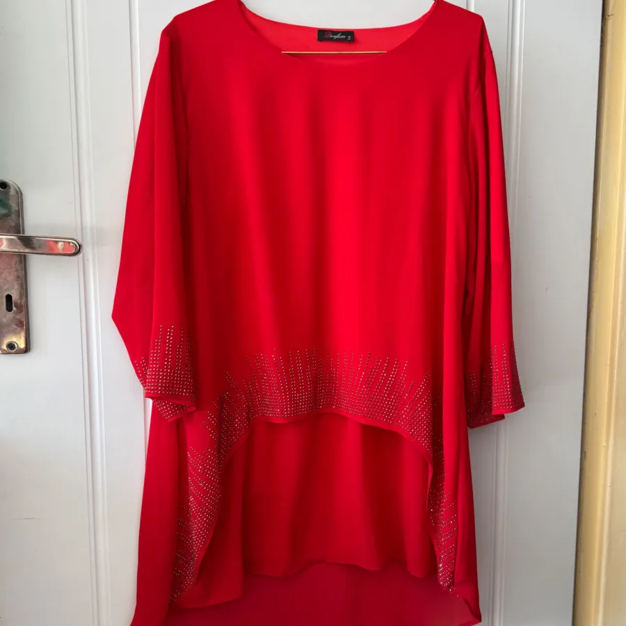 شومیز قرمز نگین دار