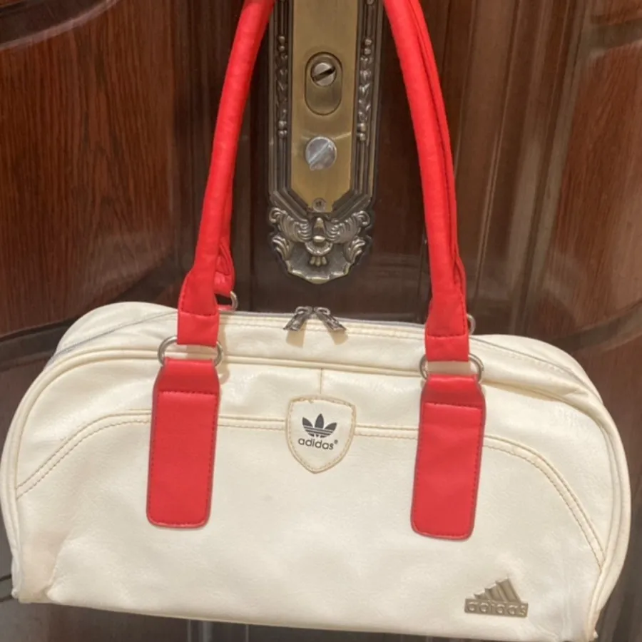 کیف سفید ادیداس