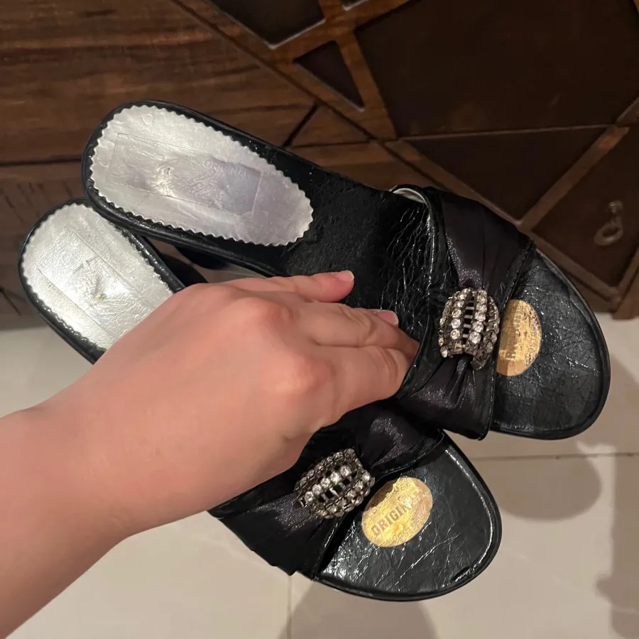 صندل مشکی زنانه