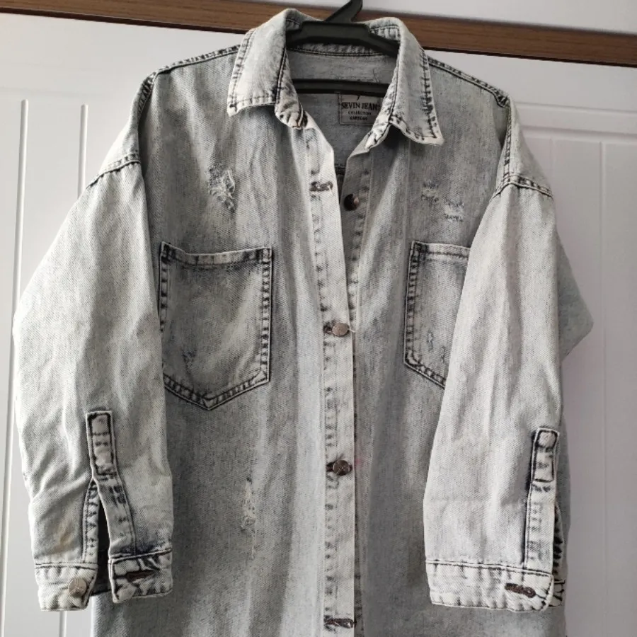 مانتو جین یخی