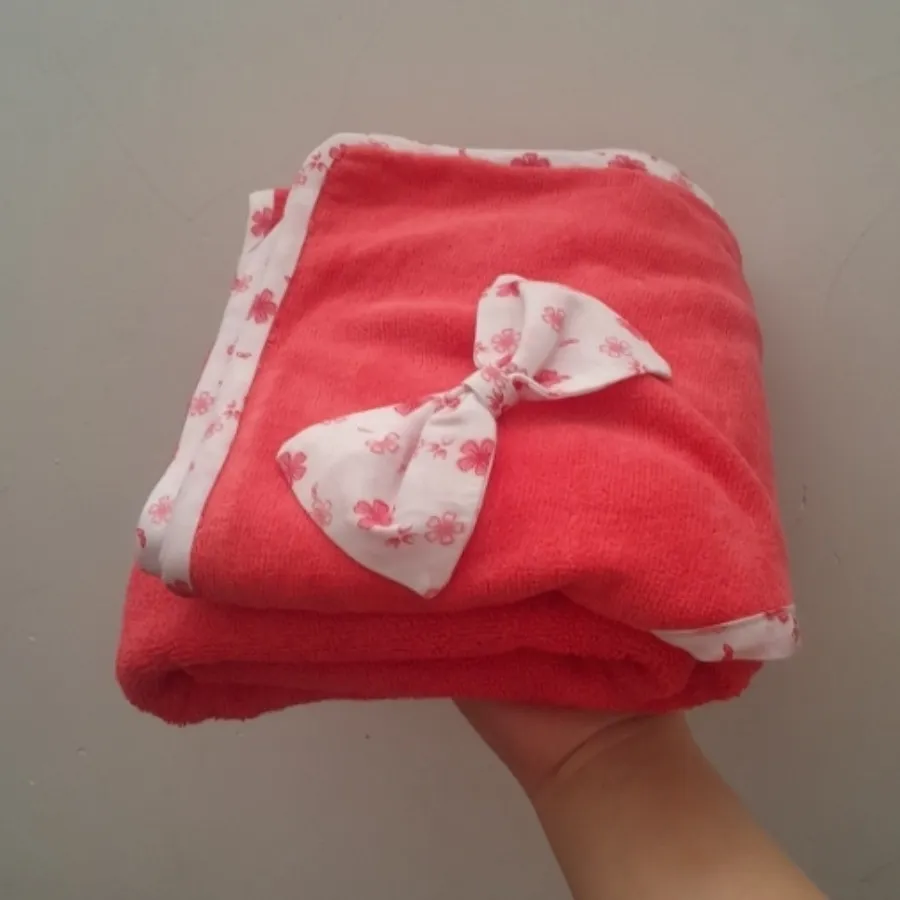 حوله دخترانه