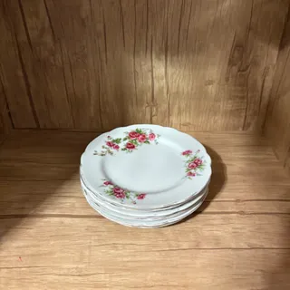 ظرف گل سرخی