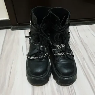 نیمبوت زنجیری