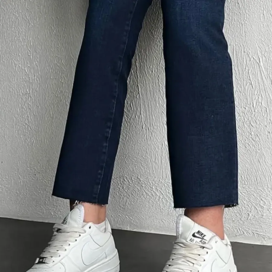 شلوار جین زنانه سورمه ای